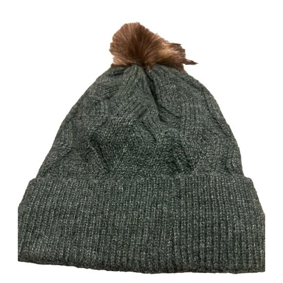 Britts Knits Olive Pom Hat‎ Faux Fur Pom Pom NWT - Picture 2 of 4